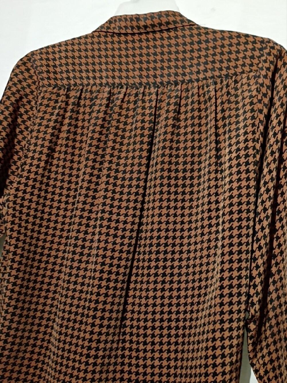 Vintage Tailored Houndstooth Blouse, Oversized, Covered Buttons, Sz 12, NWOT - Picture 9 of 12